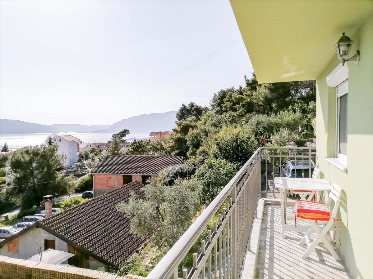 Apartments Siesta Tivat Exterior photo