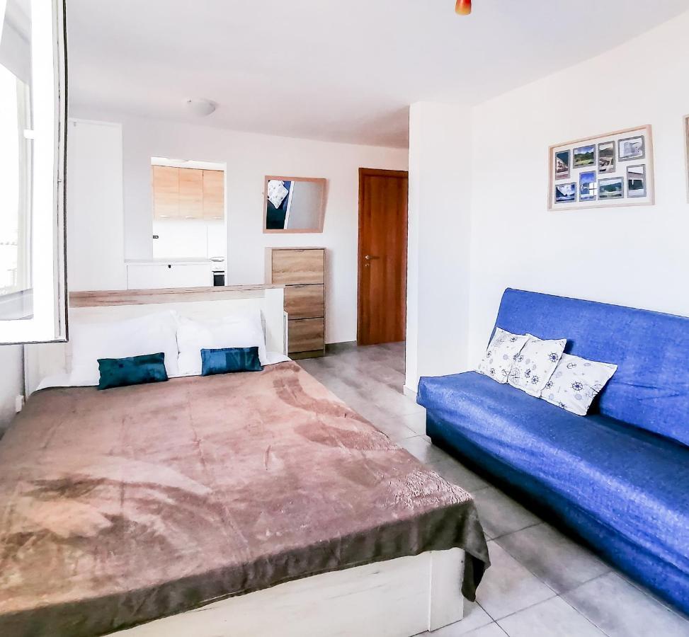 Apartments Siesta Tivat Exterior photo