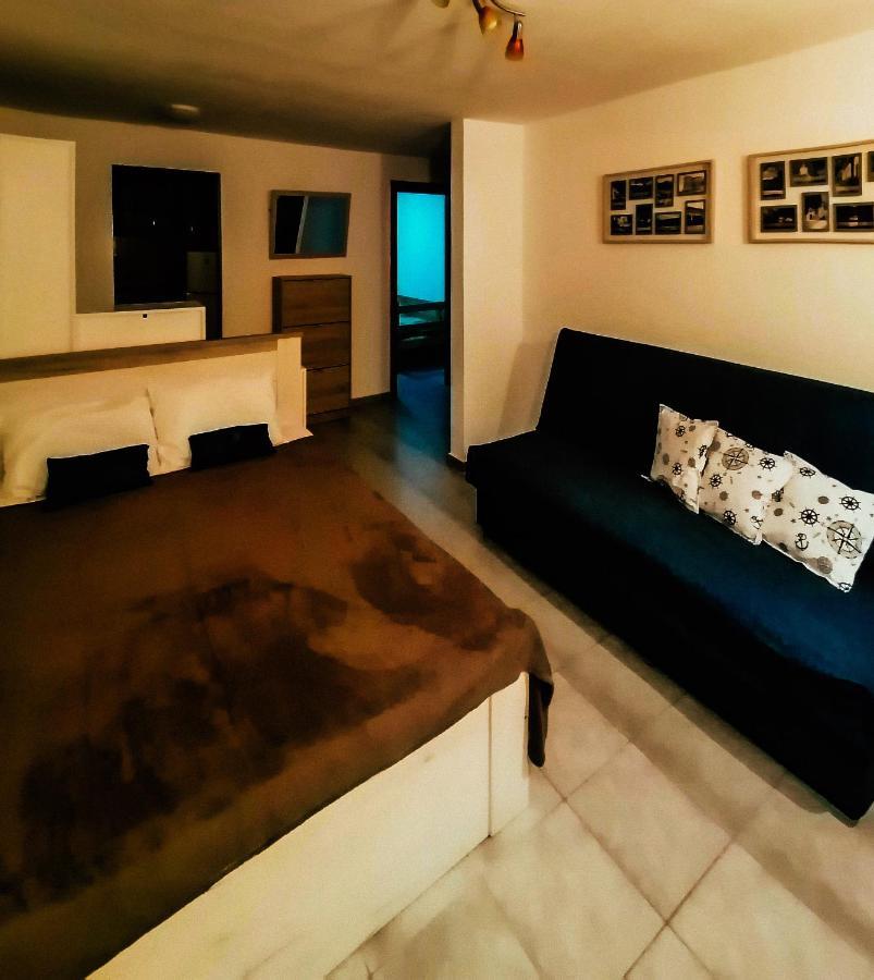 Apartments Siesta Tivat Exterior photo
