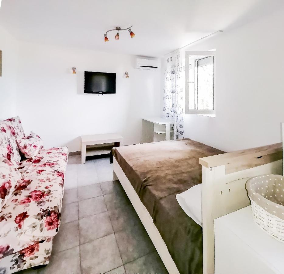Apartments Siesta Tivat Exterior photo