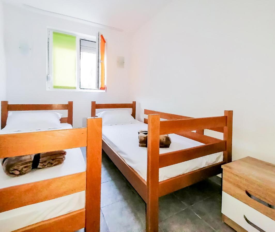 Apartments Siesta Tivat Exterior photo